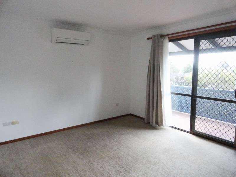 1 Cassia Street, Centenary Heights QLD 4350