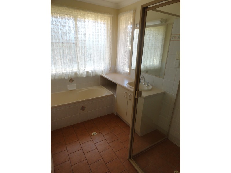 117 Spring Street, Middle Ridge QLD 4350