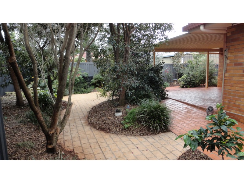 7 Cleary Street, Centenary Heights QLD 4350