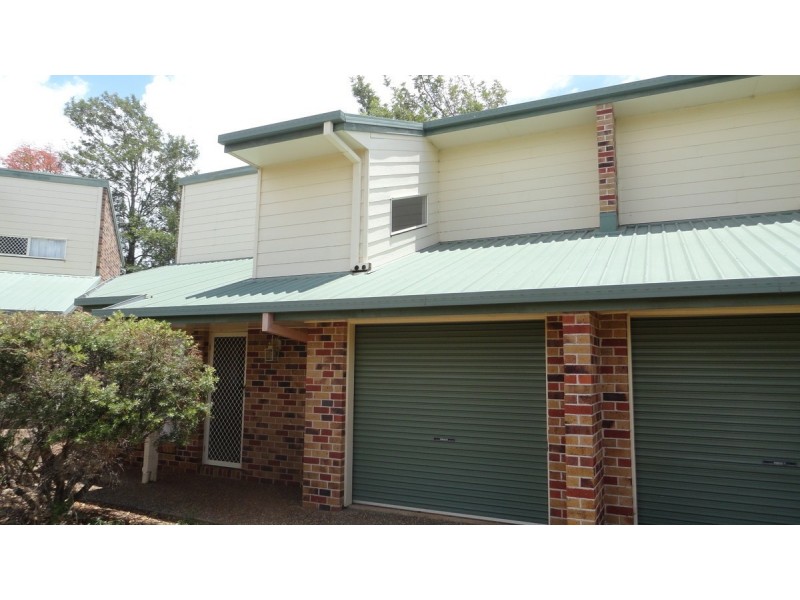 2/1 Rebecca Court, Kearneys Spring QLD 4350