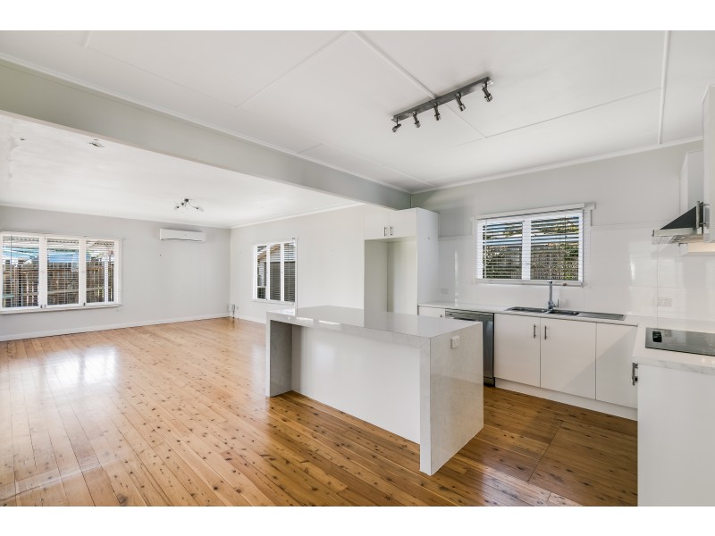 14 High Street, Rangeville QLD 4350