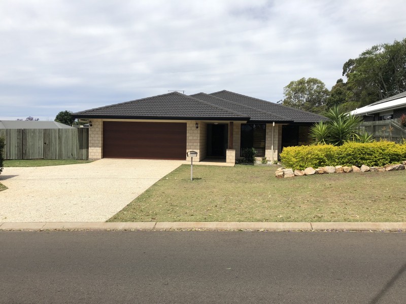 414 Mackenzie Street, Middle Ridge QLD 4350