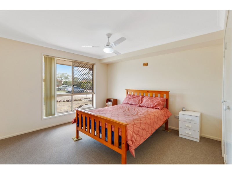 8 Gabrielle Street, Kearneys Spring QLD 4350