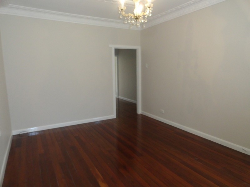 14 Lydwin Crescent, East Toowoomba QLD 4350