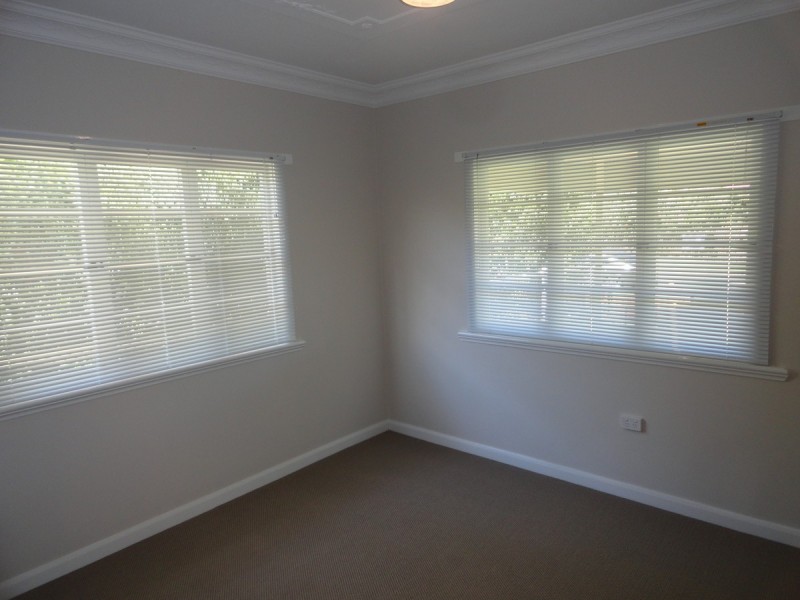 14 Lydwin Crescent, East Toowoomba QLD 4350