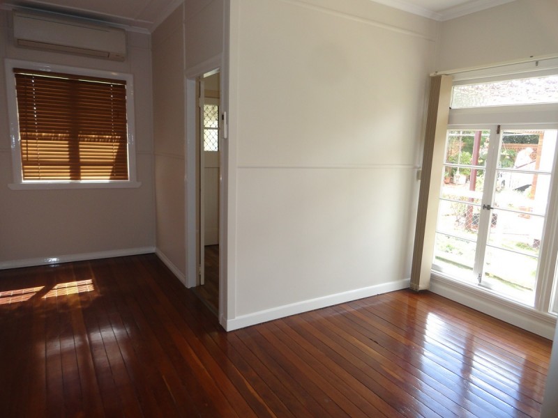 14 Lydwin Crescent, East Toowoomba QLD 4350