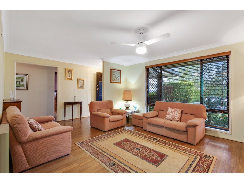 82 Jennifer Crescent, Darling Heights QLD 4350