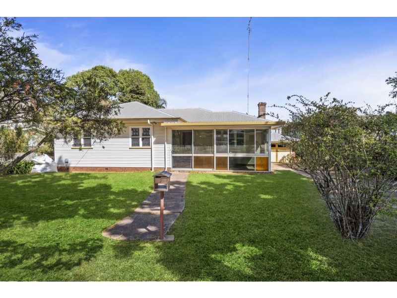 7 Horton Street, East Toowoomba QLD 4350