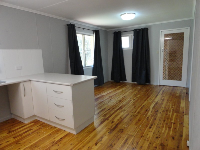 51 Hoey Street, Kearneys Spring QLD 4350