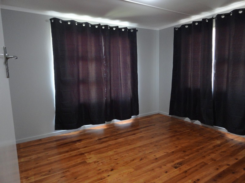 51 Hoey Street, Kearneys Spring QLD 4350
