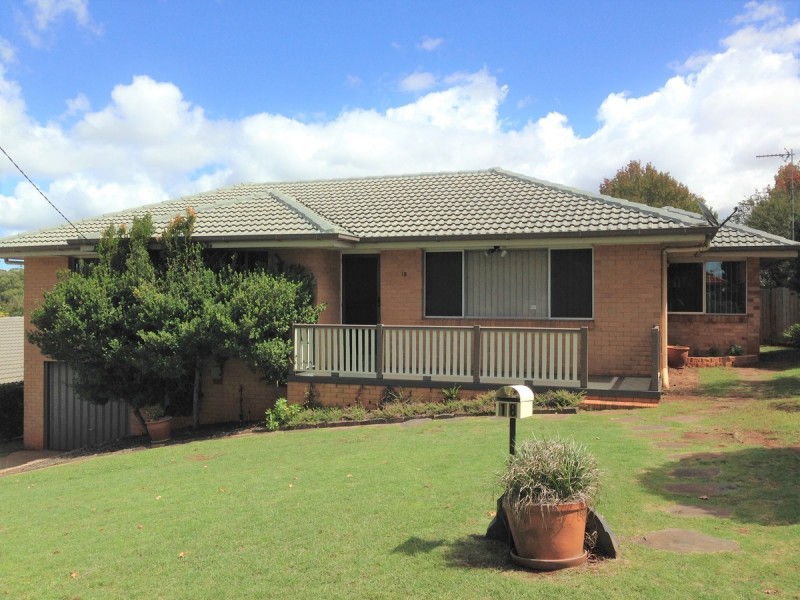 18 Rodway Crescent, Rangeville QLD 4350