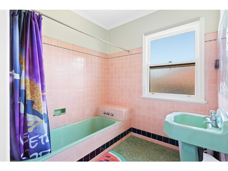 29 Perry Street, Harlaxton QLD 4350
