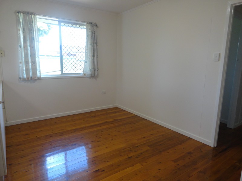 8 Skoien Street, Harristown QLD 4350