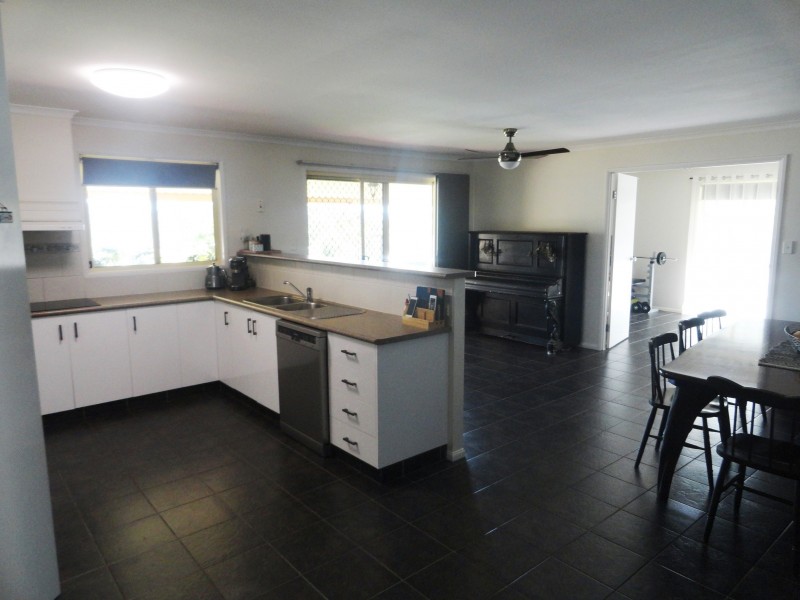 3 May Court, Withcott QLD 4352