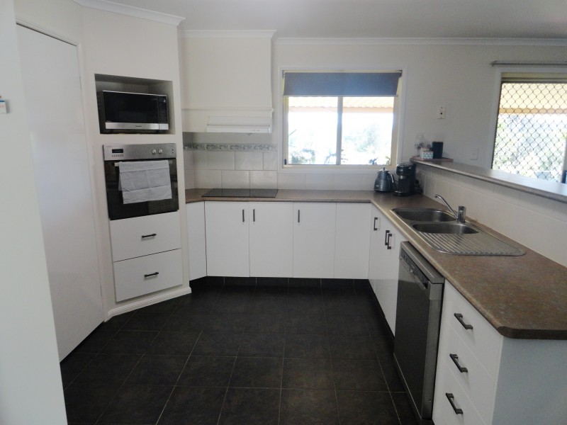 3 May Court, Withcott QLD 4352