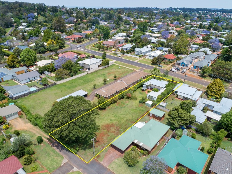 17 Perth Street, Rangeville QLD 4350