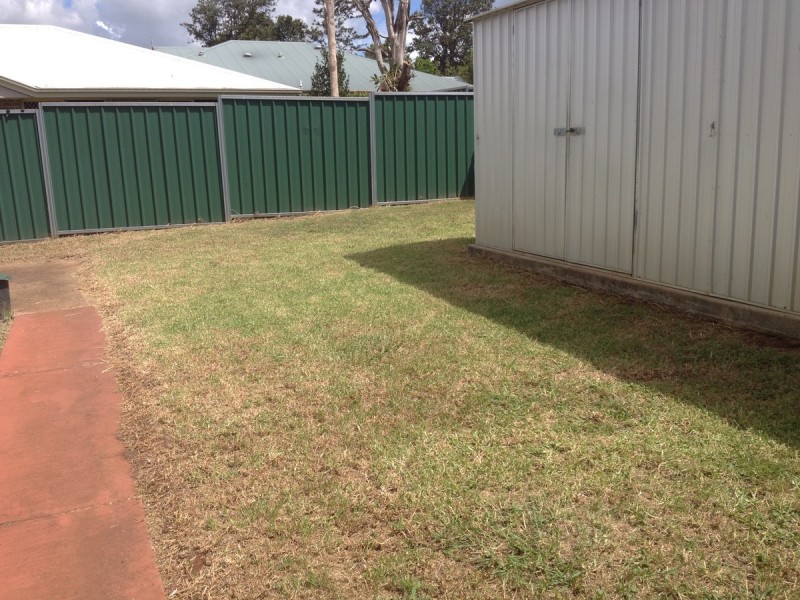 166A South Street, Centenary Heights QLD 4350