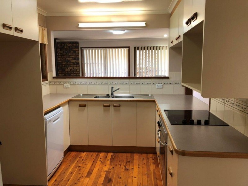 9 Gunn Street, Kearneys Spring QLD 4350