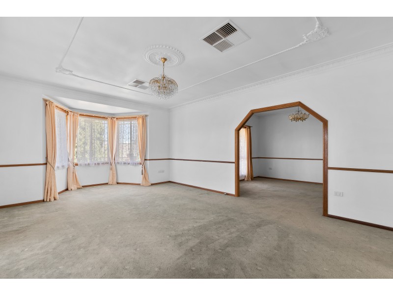 341 Spring Street, Kearneys Spring QLD 4350