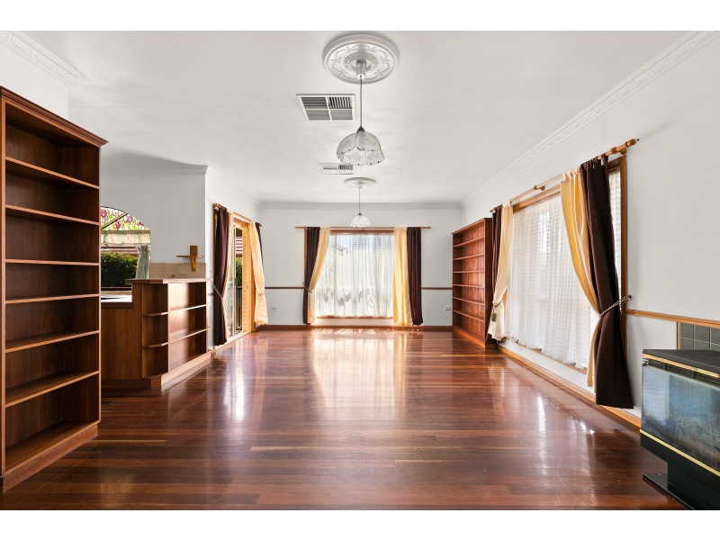 341 Spring Street, Kearneys Spring QLD 4350