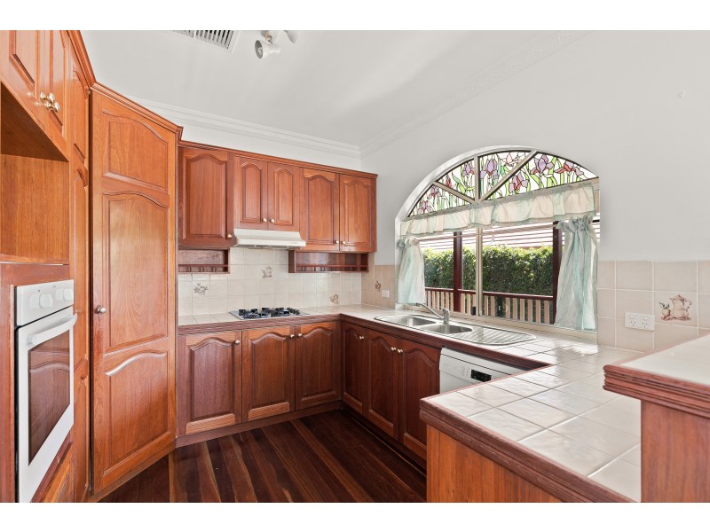 341 Spring Street, Kearneys Spring QLD 4350