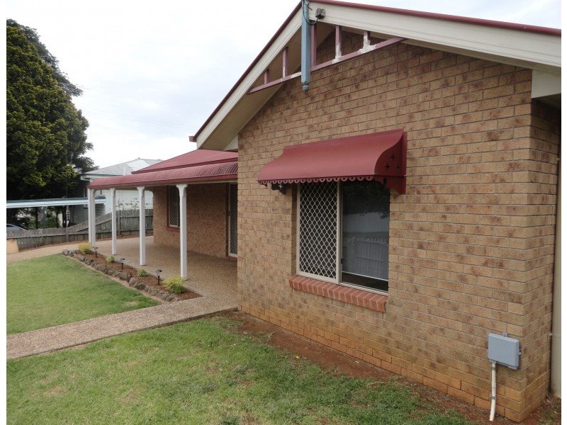 53 Dunmore Street, East Toowoomba QLD 4350