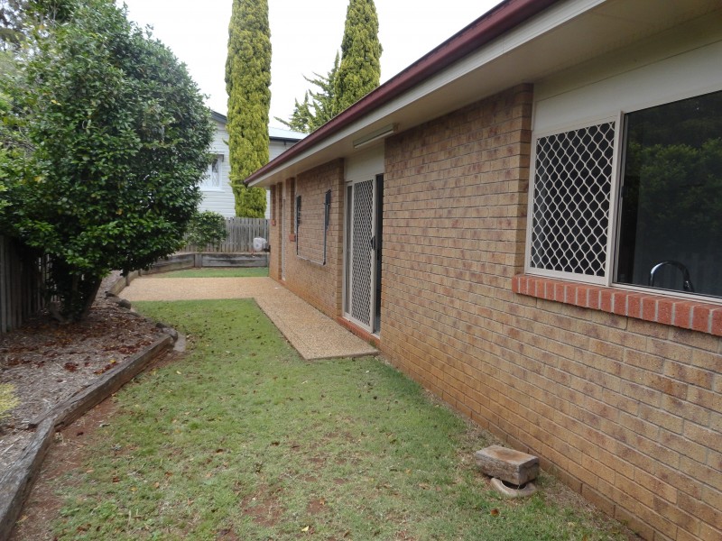 53 Dunmore Street, East Toowoomba QLD 4350