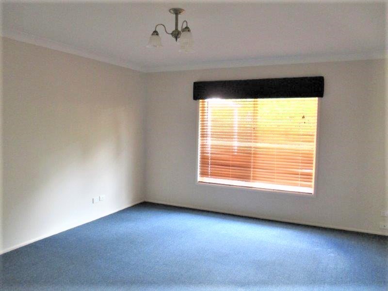 20 Bouganvillea Drive, Middle Ridge QLD 4350