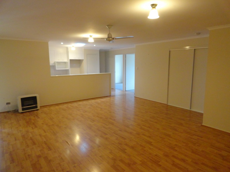 9 Todd Court, Kearneys Spring QLD 4350