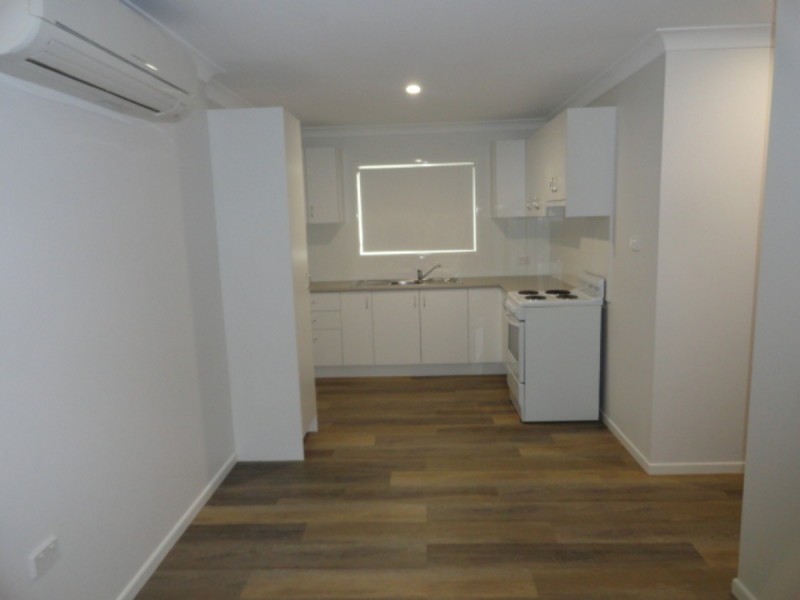 1/352B Bridge Street, Wilsonton QLD 4350