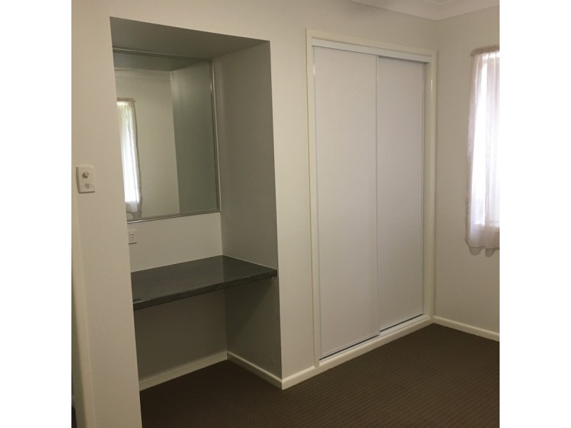 1/352B Bridge Street, Wilsonton QLD 4350