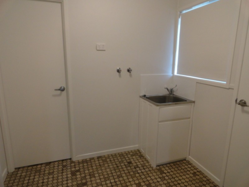 1/352B Bridge Street, Wilsonton QLD 4350