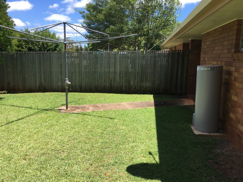 2/119 Rowbotham Street, Rangeville QLD 4350