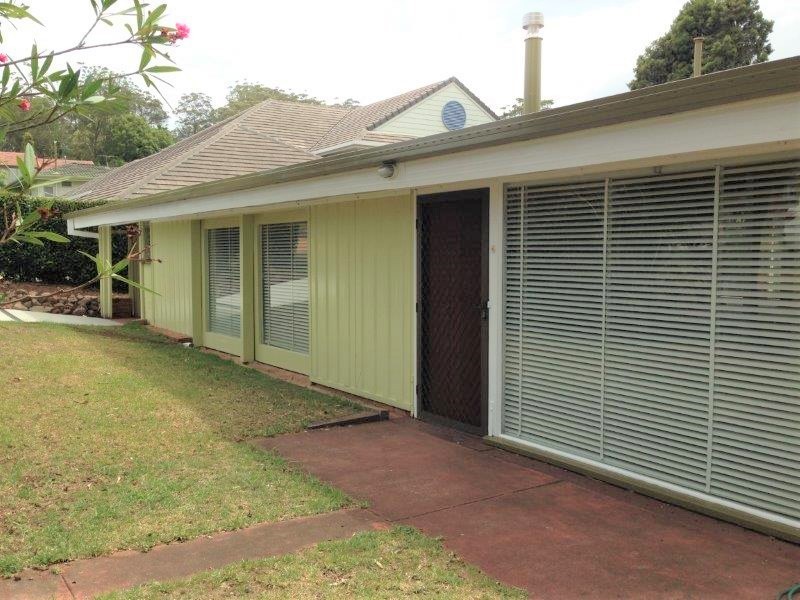 10 Glendower Street, Mount Lofty QLD 4350