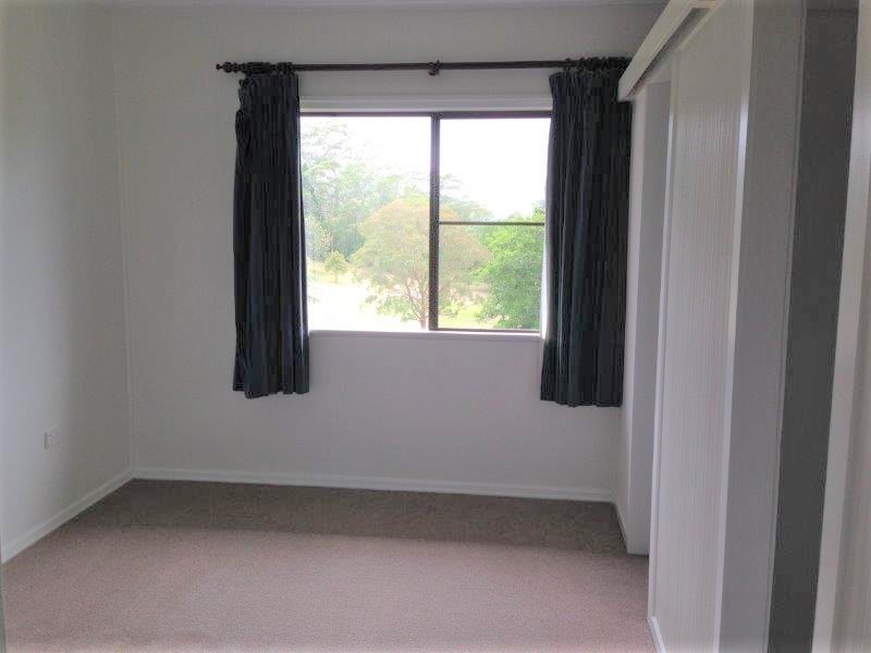 10 Glendower Street, Mount Lofty QLD 4350