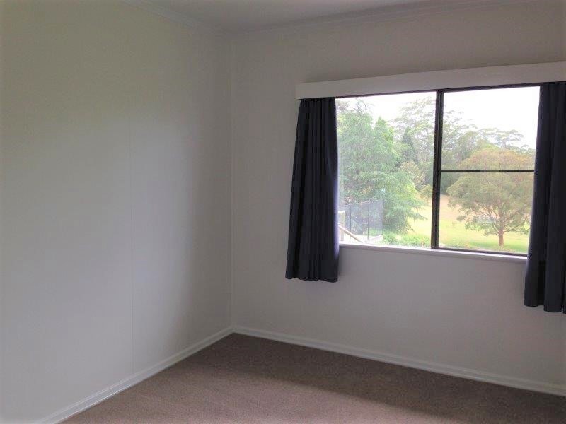 10 Glendower Street, Mount Lofty QLD 4350