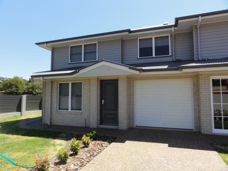 1/303 Stenner Street, Middle Ridge QLD 4350