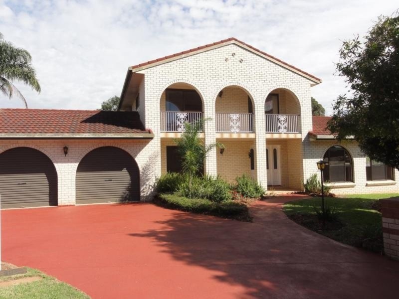 9 Marguerita Court, Centenary Heights QLD 4350