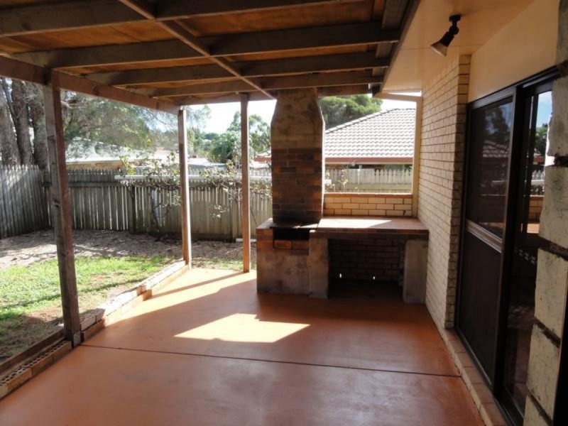 9 Marguerita Court, Centenary Heights QLD 4350
