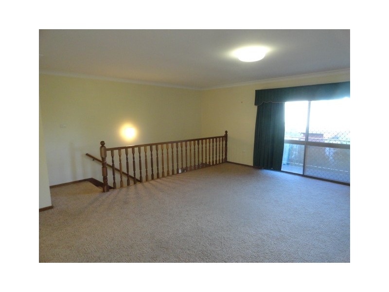 2/49 Hill Street, Toowoomba City QLD 4350