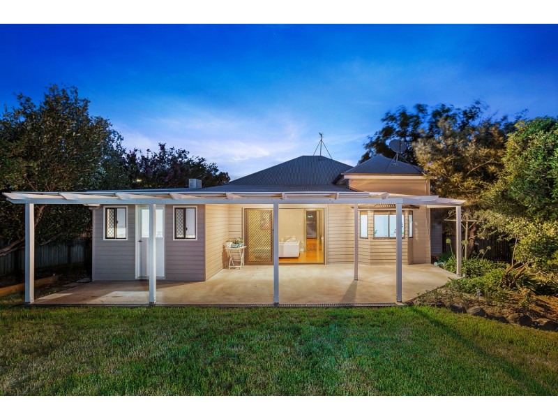 101 Bridge Street, Mount Lofty QLD 4350