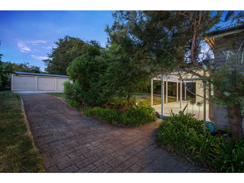 101 Bridge Street, Mount Lofty QLD 4350