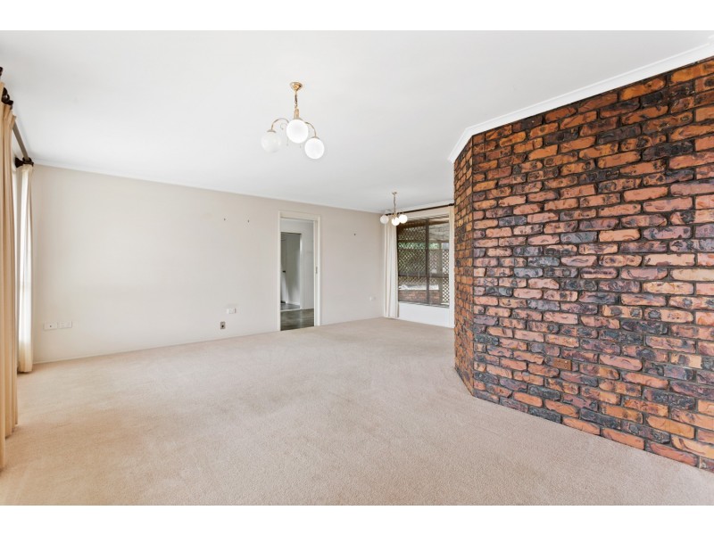 10 Gascony Street, Harristown QLD 4350