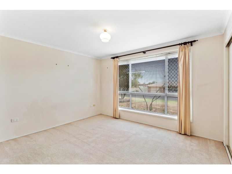 10 Gascony Street, Harristown QLD 4350