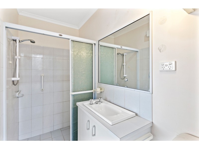 10 Gascony Street, Harristown QLD 4350