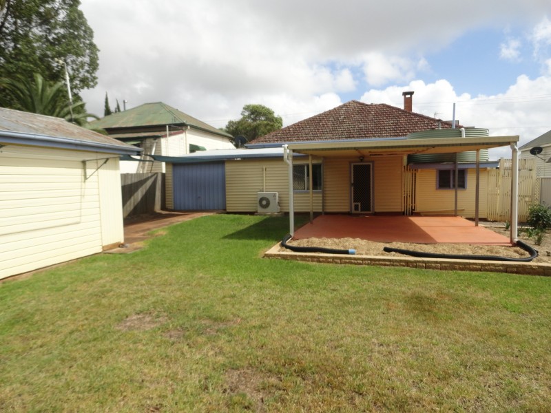 232A Herries Street, Newtown QLD 4350