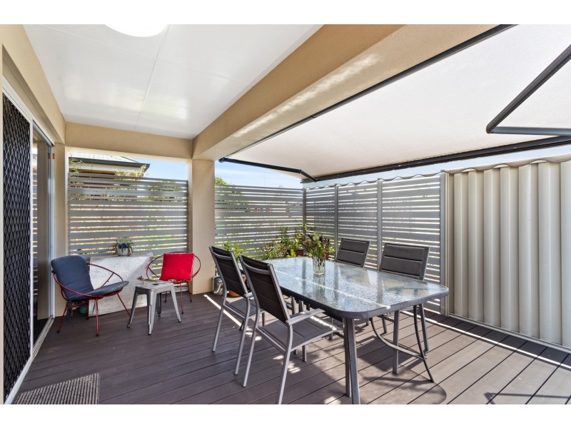 2/1 Dyson Drive, Darling Heights QLD 4350