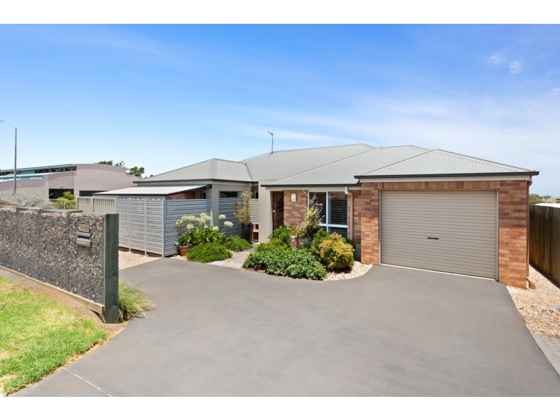 2/1 Dyson Drive, Darling Heights QLD 4350