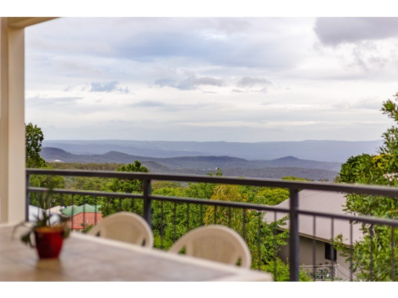 46 Windemere Terrace, Mount Lofty QLD 4350