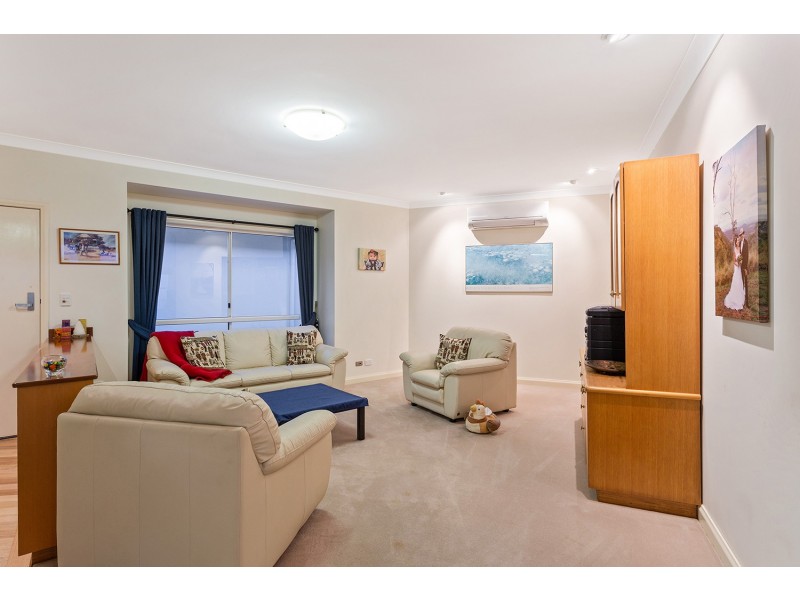 46 Windemere Terrace, Mount Lofty QLD 4350